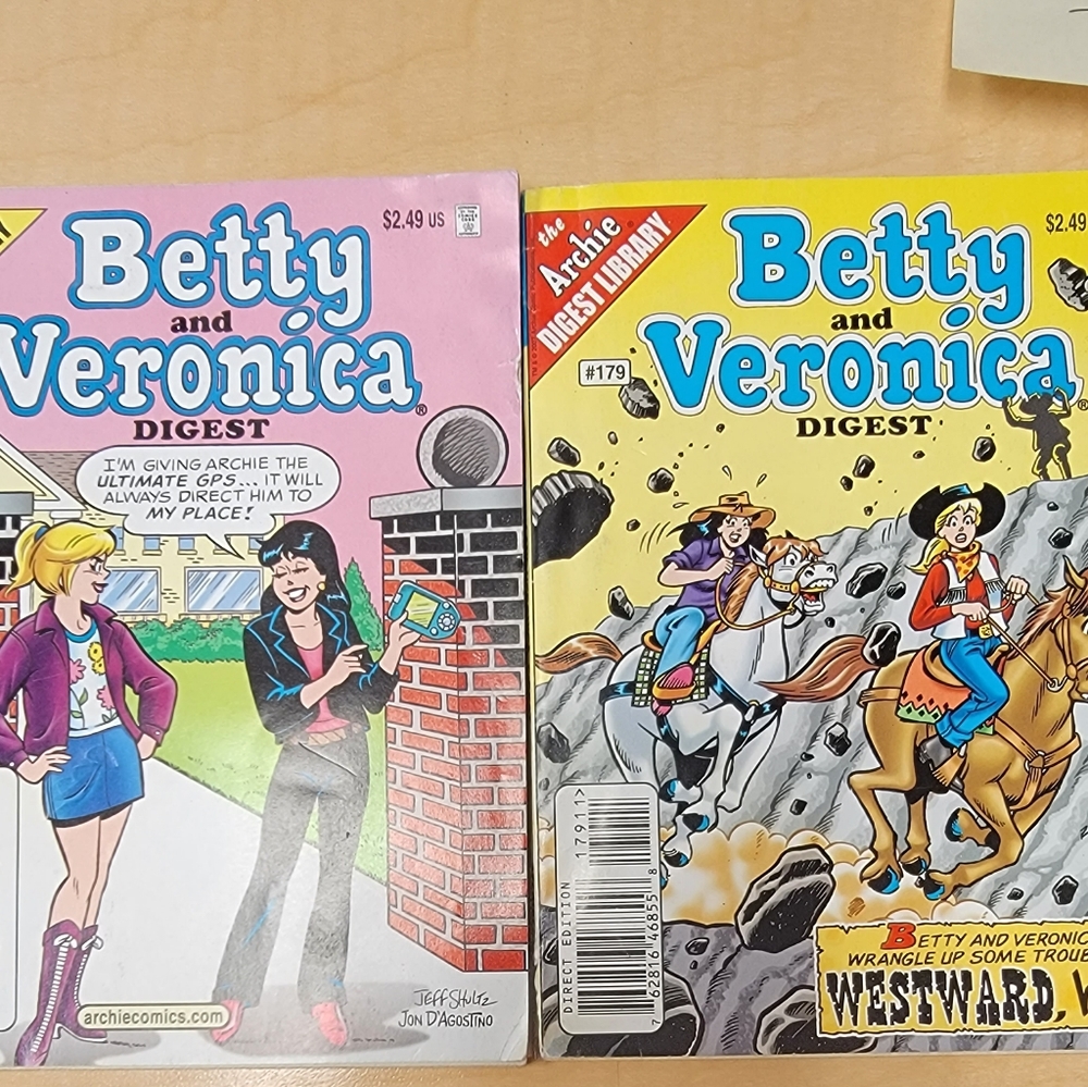 Archie Comics - Picture 2 of 11